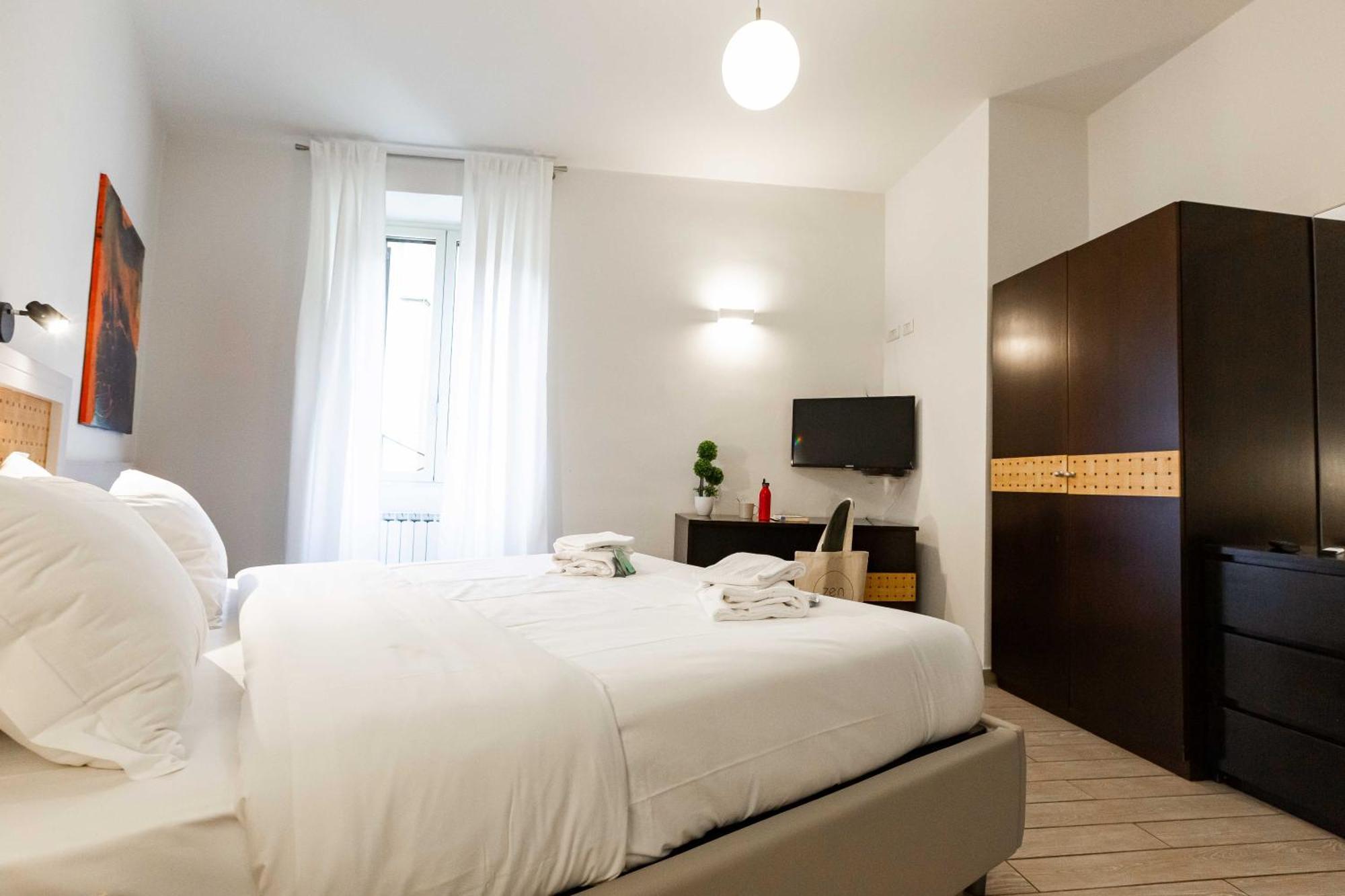 Renovated 2-bdr Flat Statuto - Zen 51 Apartment Rom